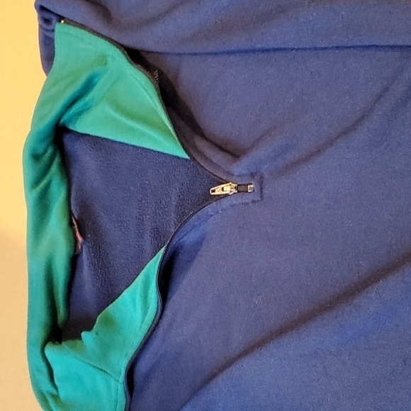 Patagonia blue pullover green collar. 100% Capilene Polyester. Vintage M - Picture 7 of 10